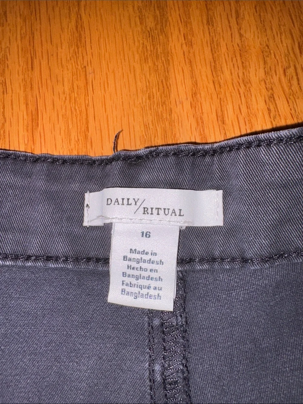 Daily Ritual Women's Cropped Straight Ankle Pants in Navy Blue